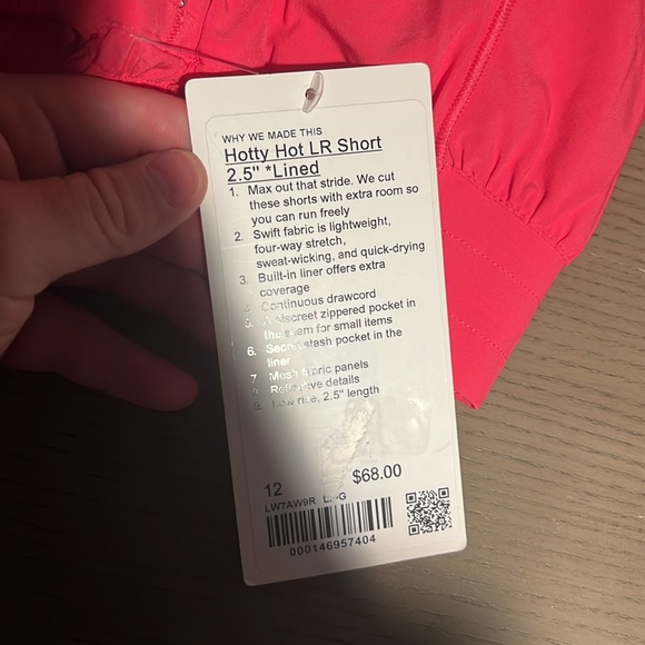 highly sought after color size 12 lululemon hotty hot shorts - Picture 2 of 2